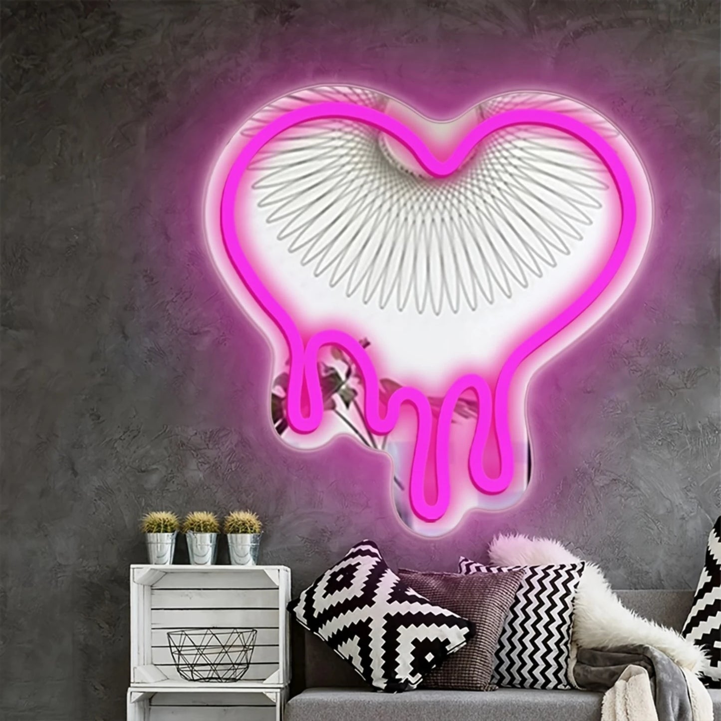 Gorgeous Heart-Shaped Makeup Mirror